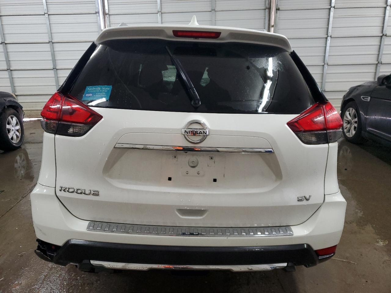 2017 Nissan Rogue - Image 6