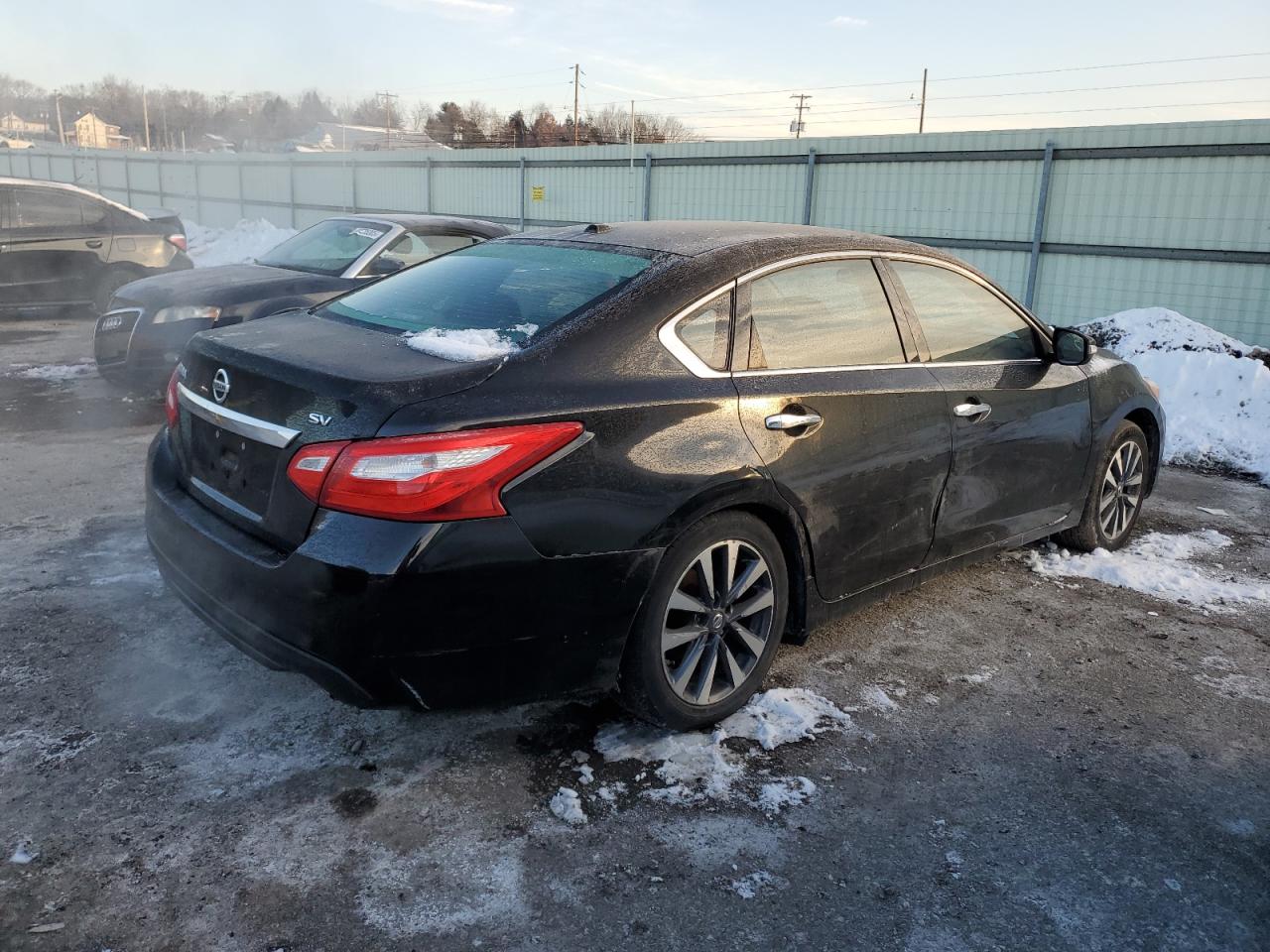 2017 Nissan Altima - Image 3