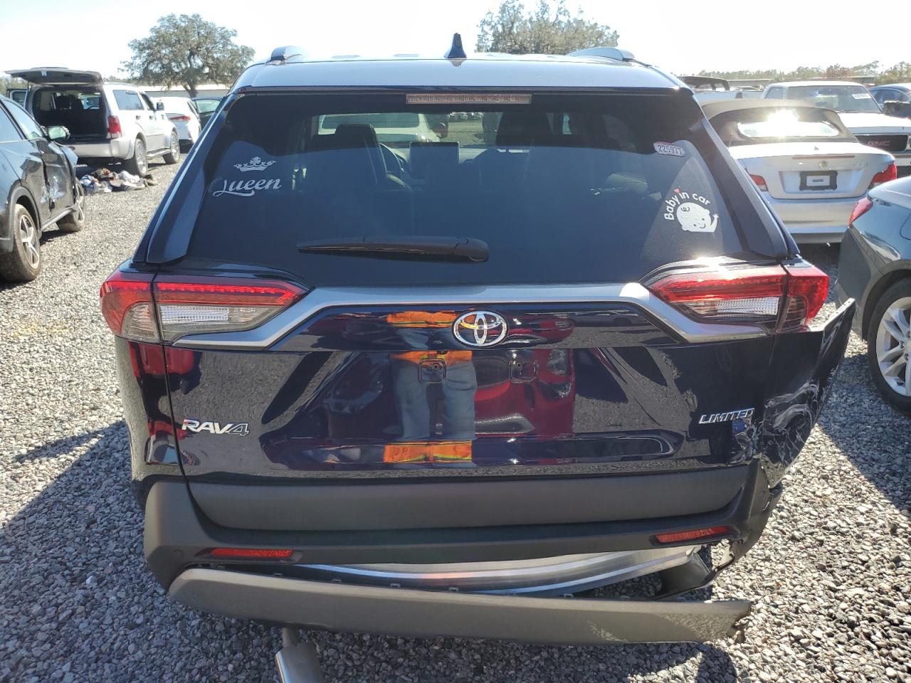 2022 Toyota RAV 4 - Image 6