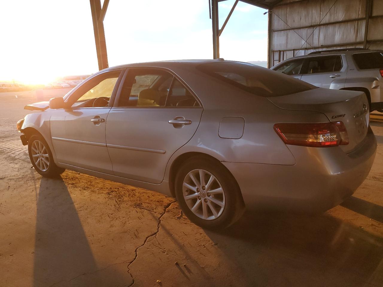 2011 Toyota Camry - Image 2