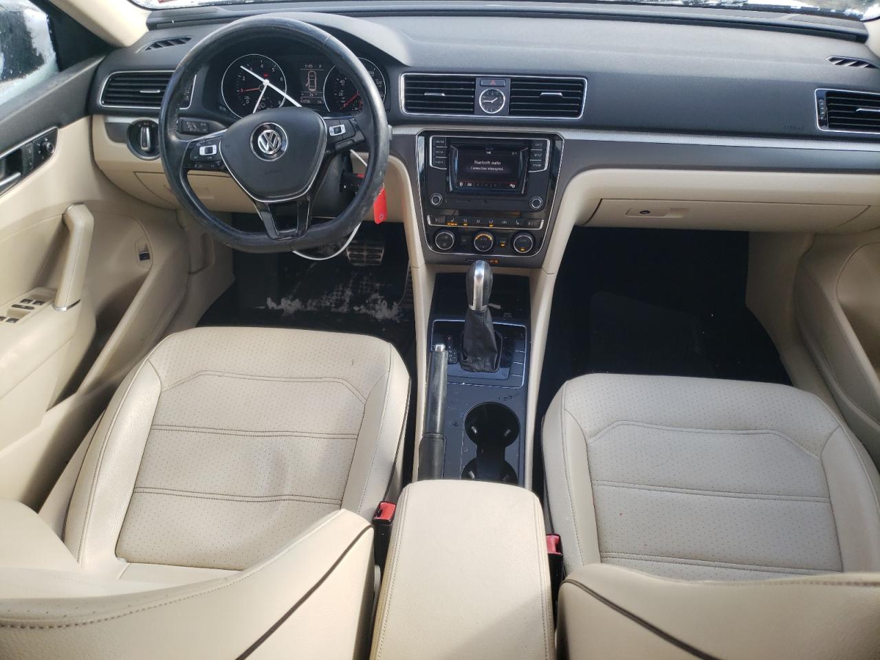 2016 Volkswagen Passat - Image 8