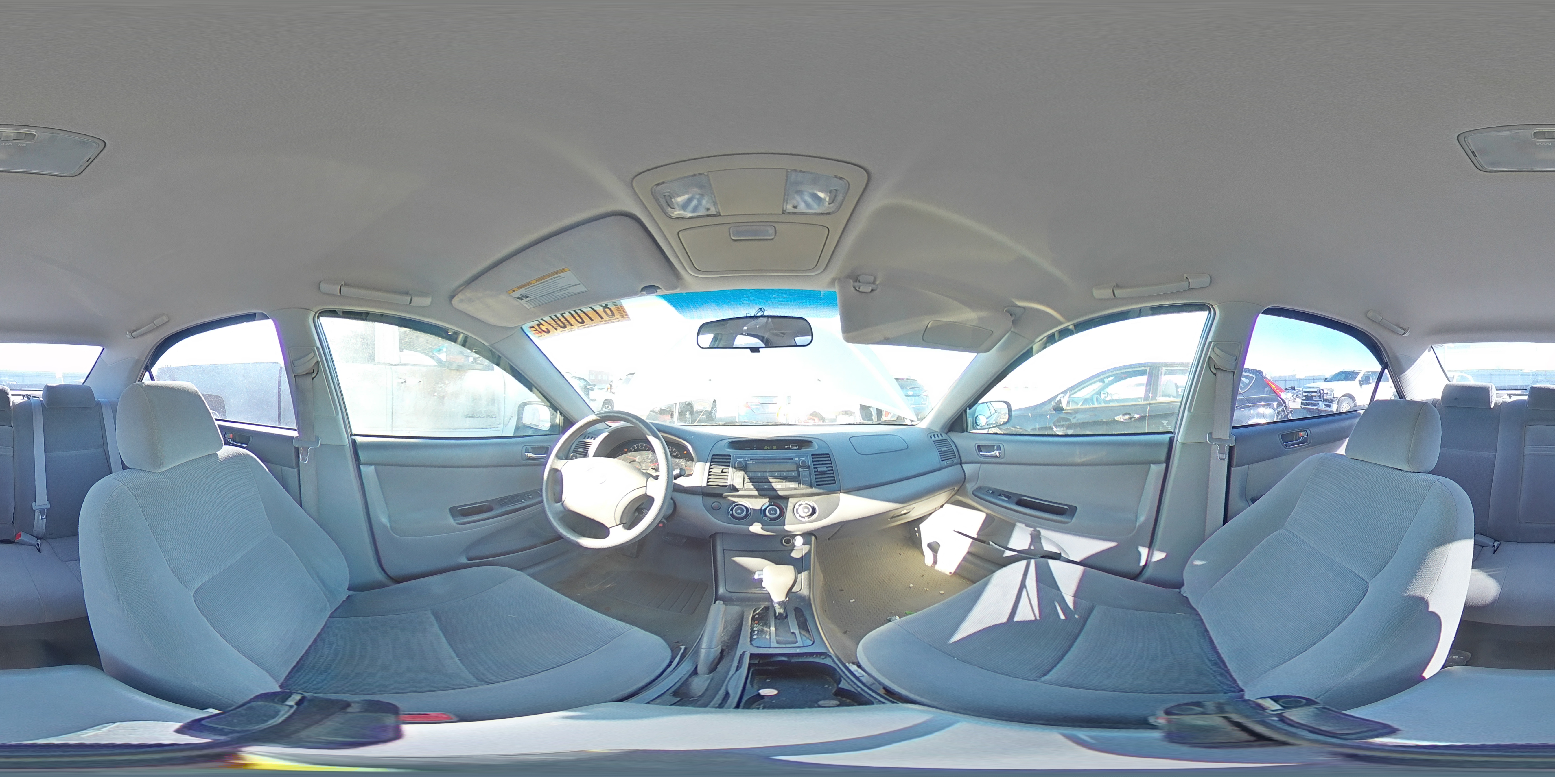 2005 Toyota Camry - Image 13