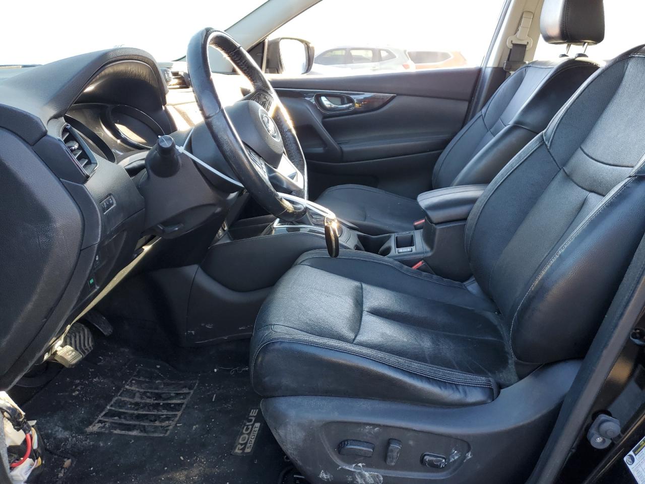 2018 Nissan Rogue - Image 7