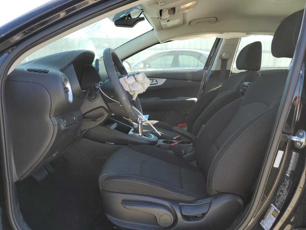 2024 Kia Forte - Image 7