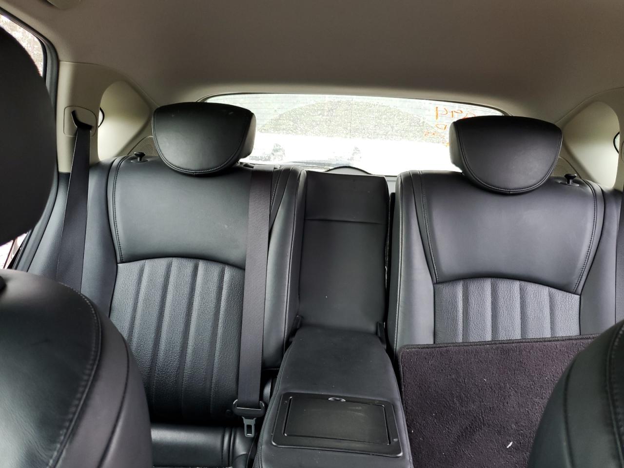 2016 Infiniti QX50 - Image 10