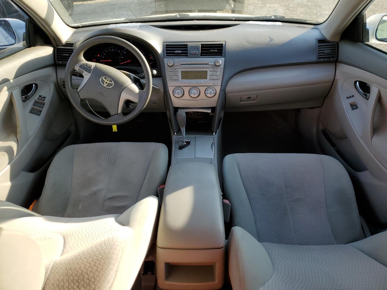 2011 Toyota Camry - Image 8