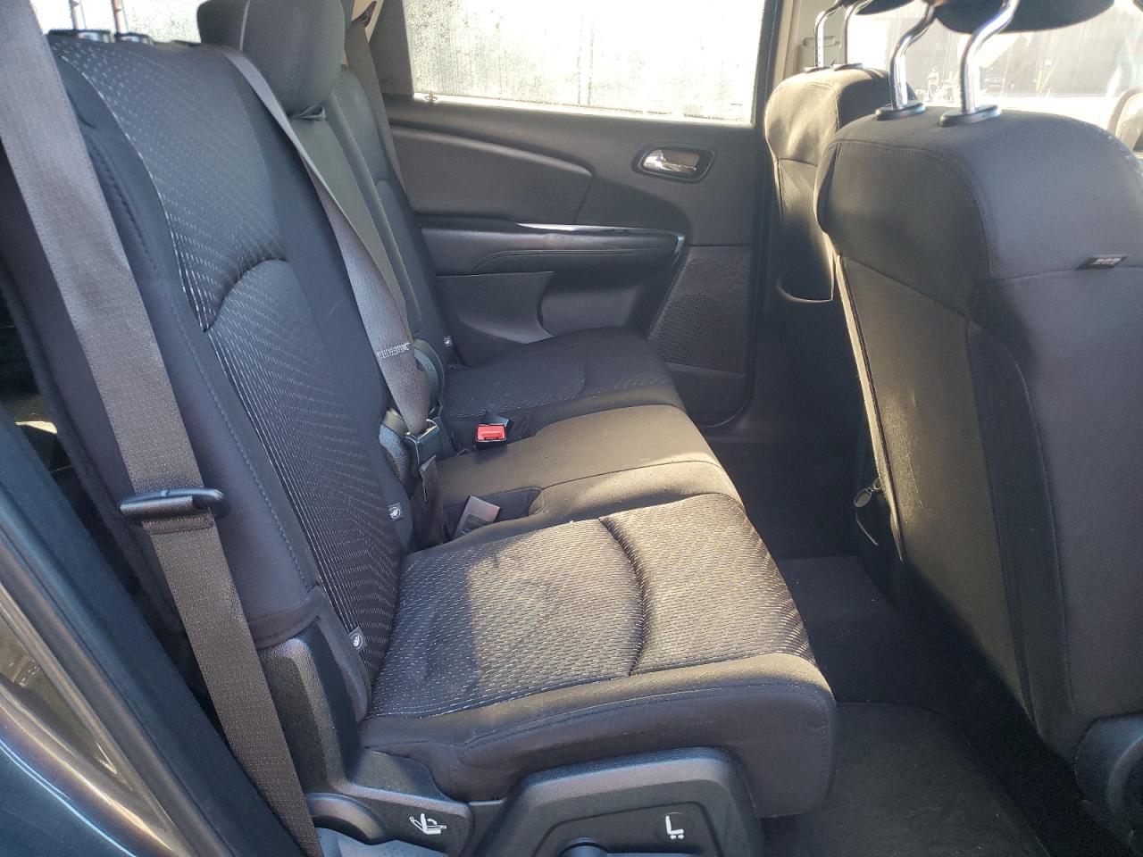 2016 Dodge Journey - Image 11