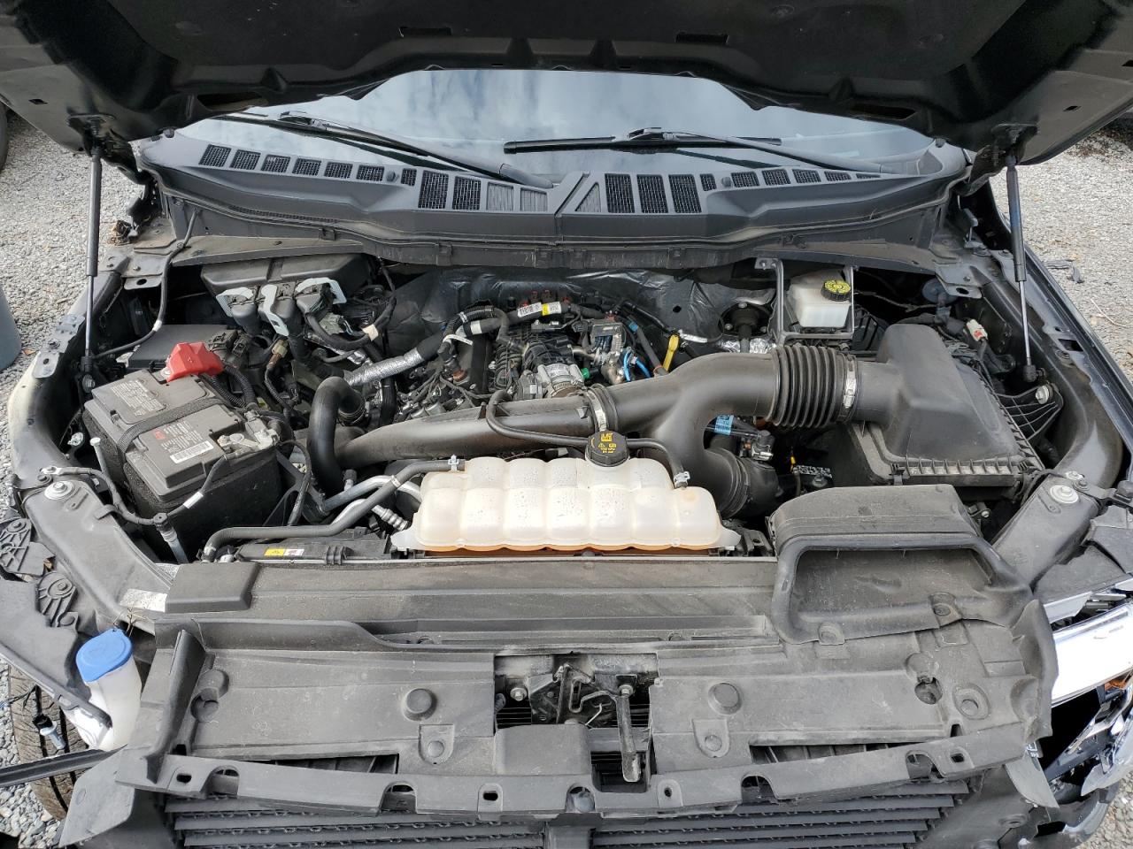 2023 Ford F-150 - Image 12