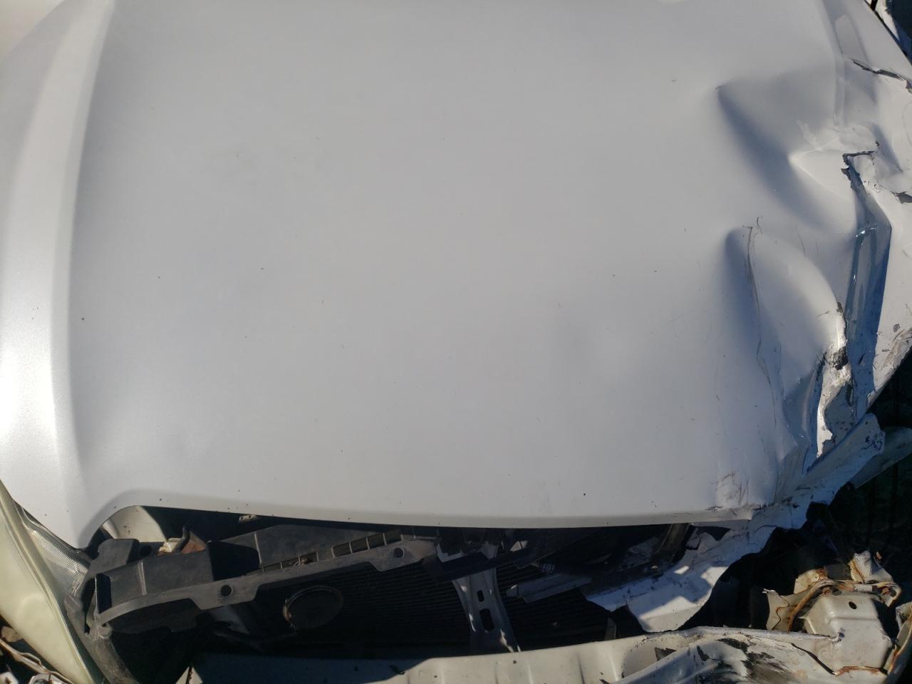 2010 Subaru Outback - Image 12