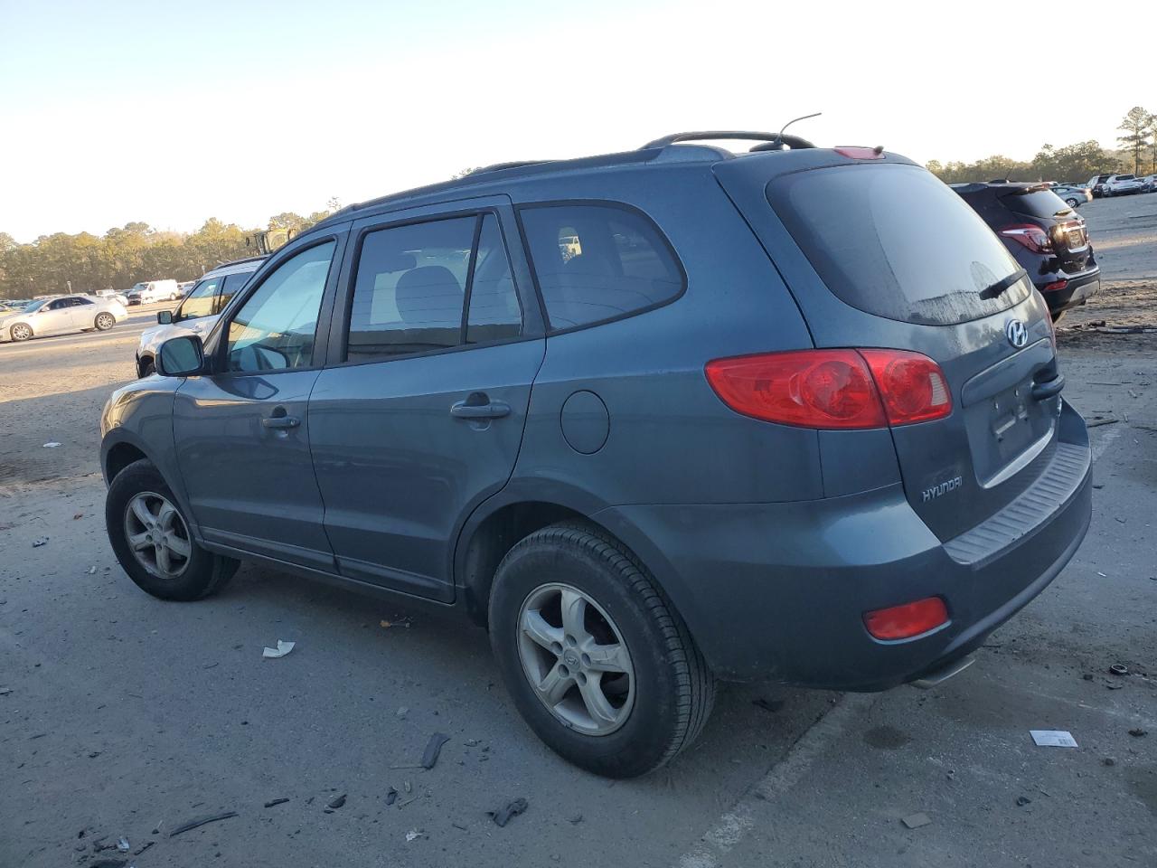 2007 Hyundai Santa Fe - Image 2