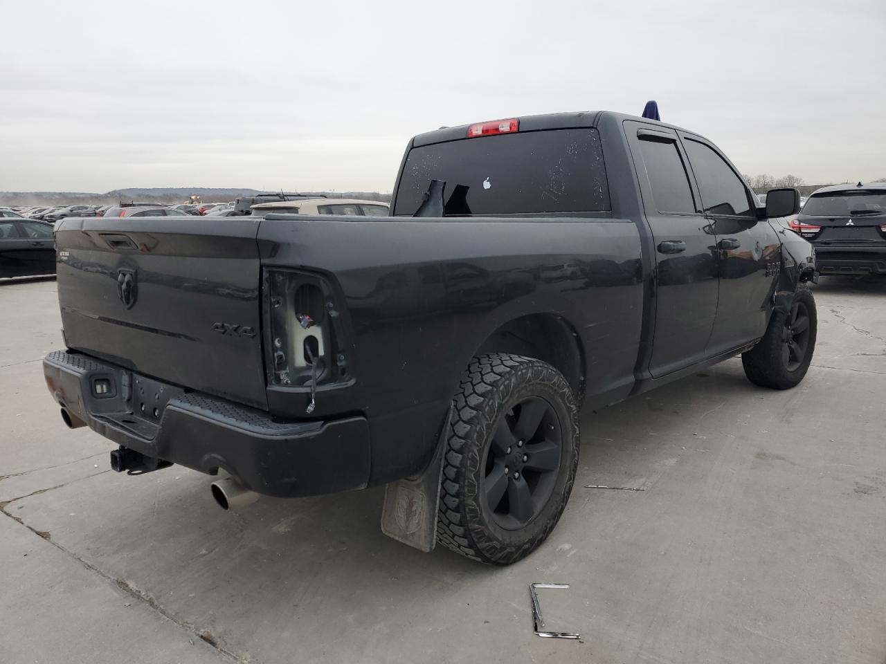 2017 RAM 1500 - Image 3