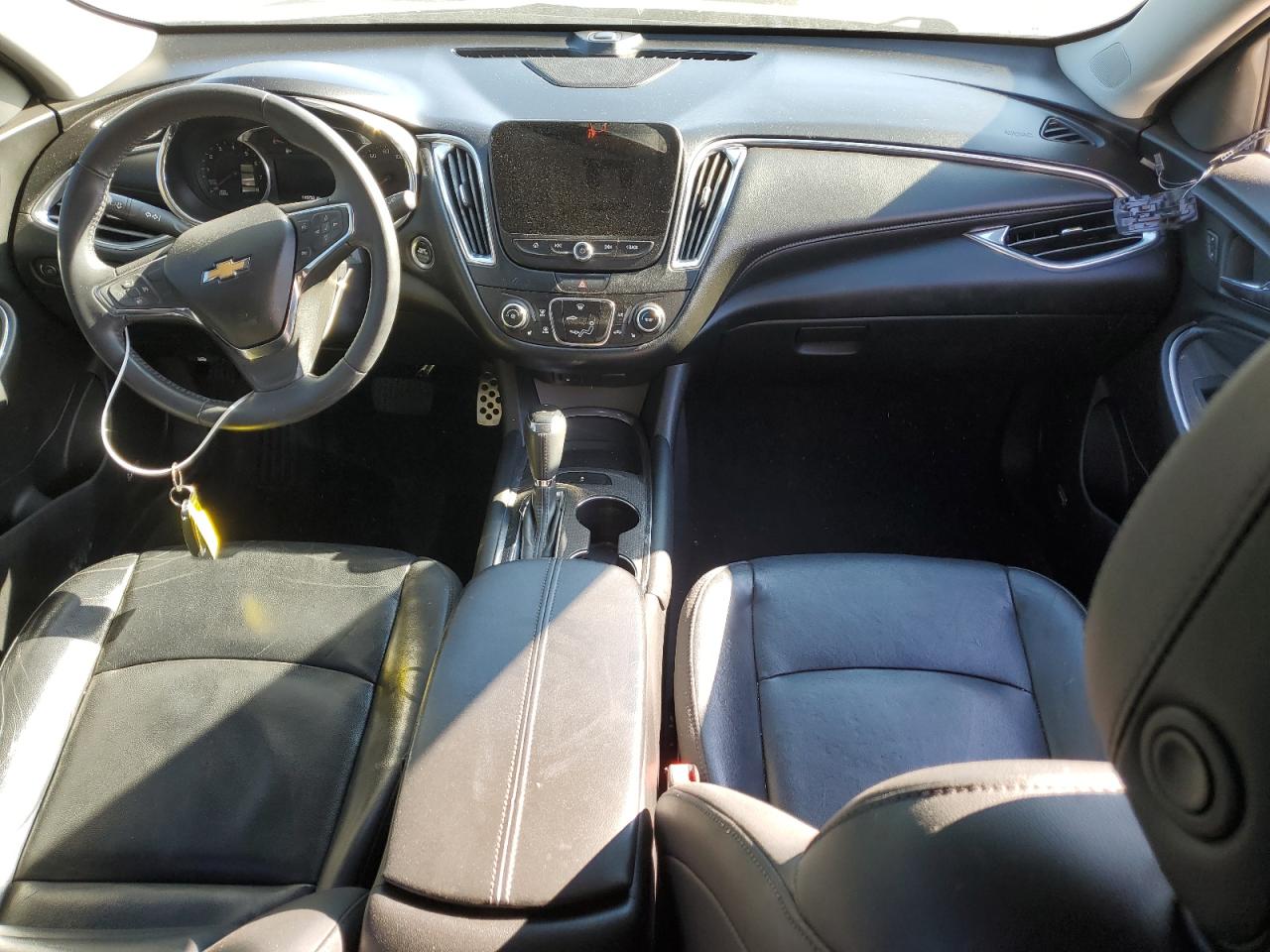2017 Chevrolet Malibu - Image 8