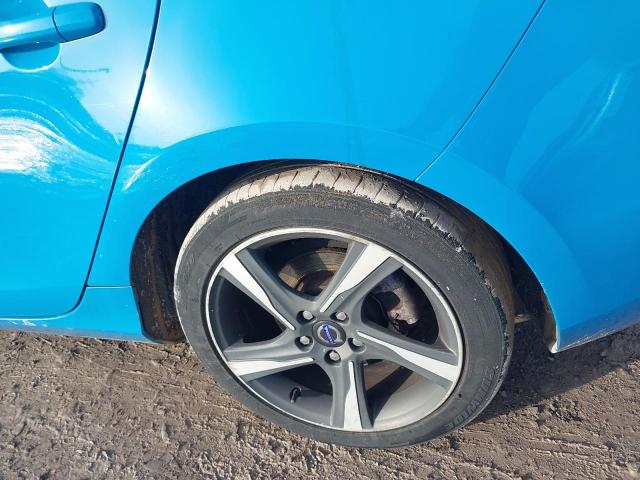 2013 VOLVO V40 D2 R DESIGN LUX NAV 5DR