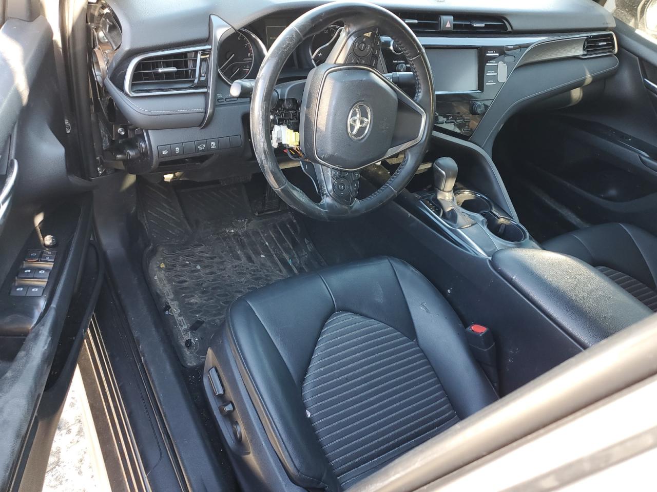 2019 Toyota Camry - Image 8
