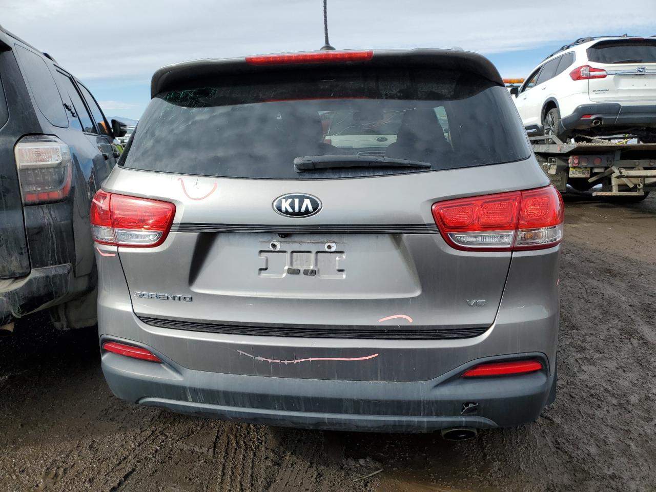 2016 Kia Sorento - Image 6