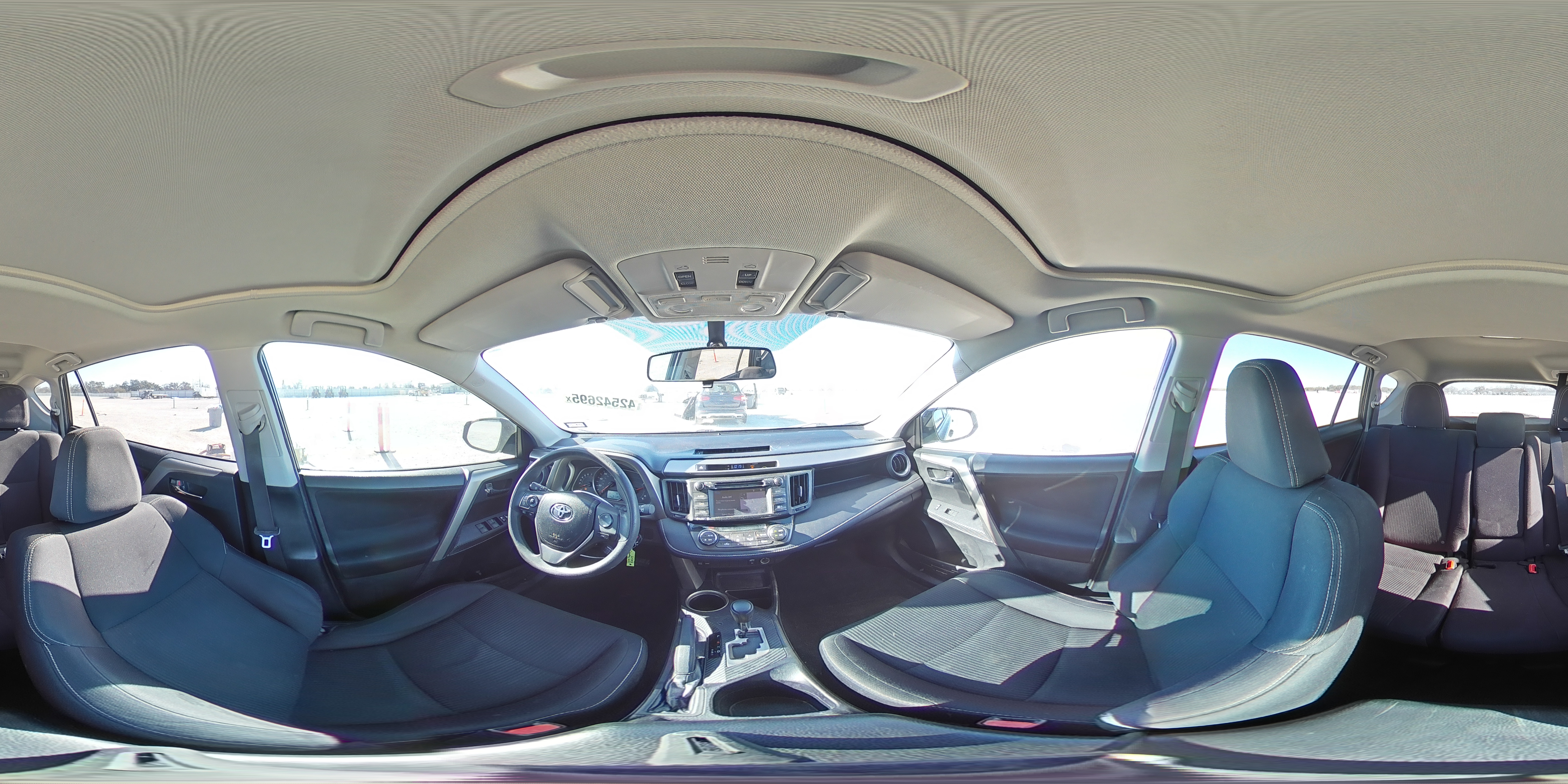 2014 Toyota RAV 4 - Image 13