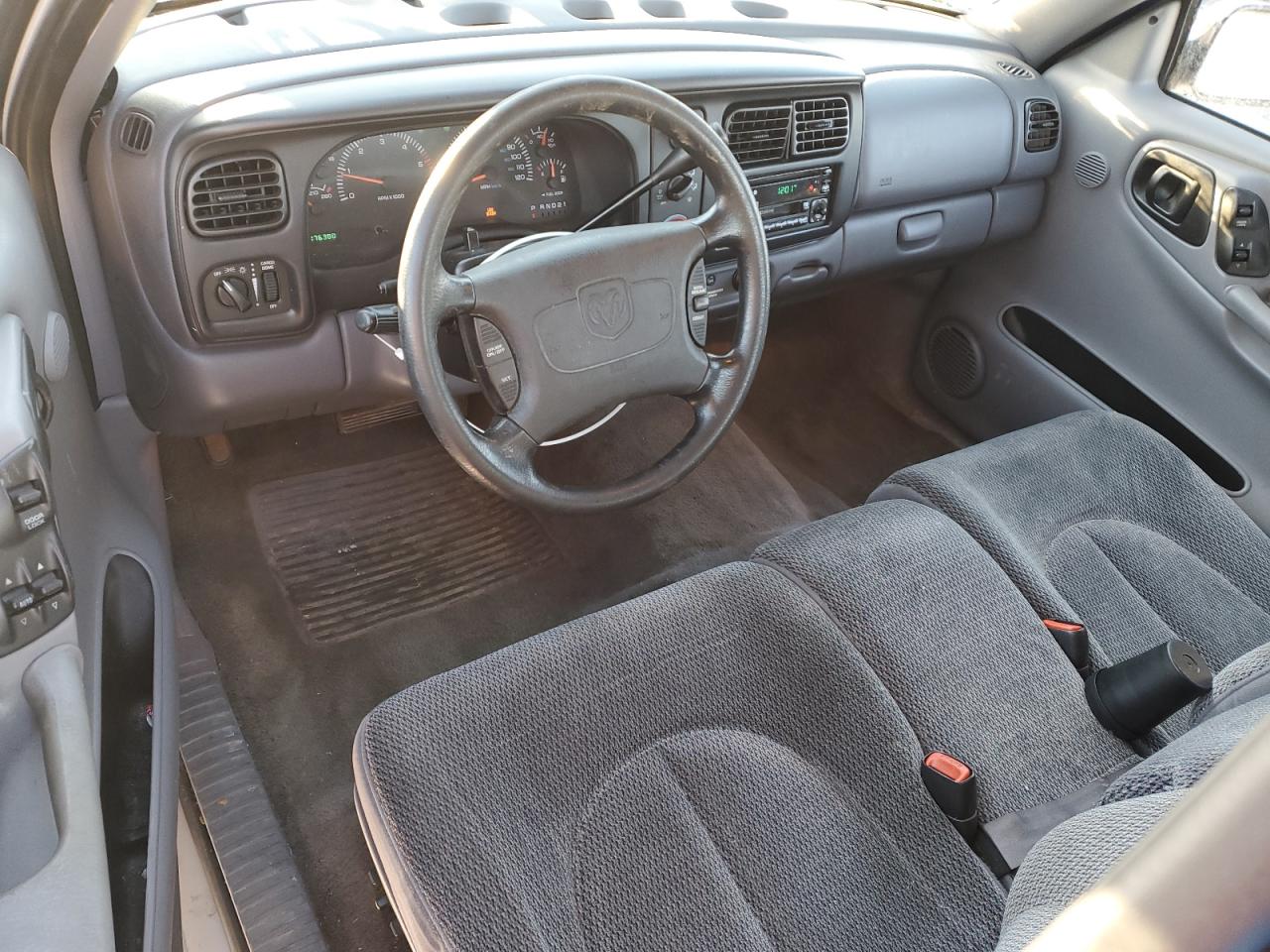 1999 Dodge Dakota VIN: 1B7GL22X8XS205964 Lot: 41640745