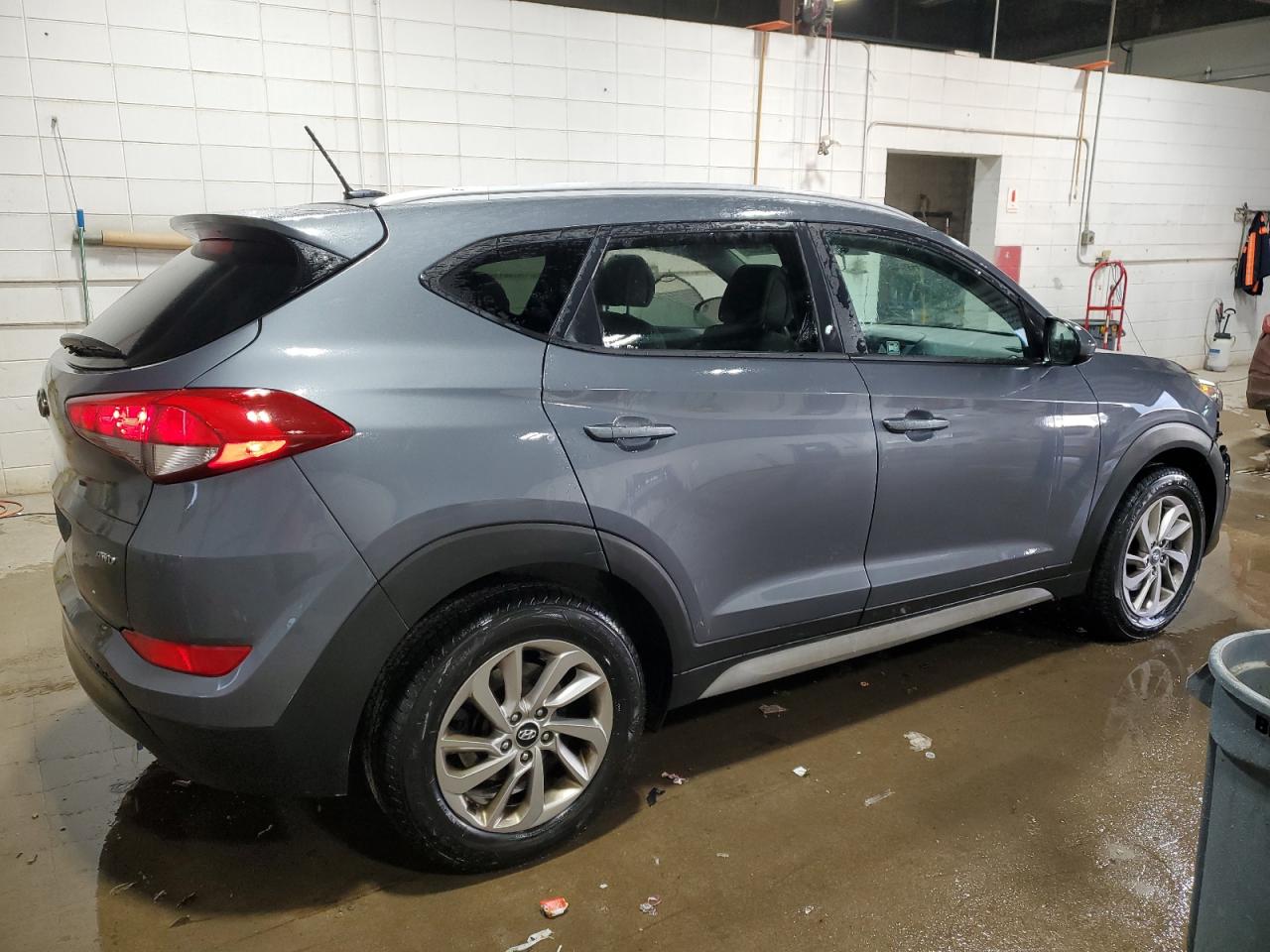 2017 Hyundai Tucson - Image 3