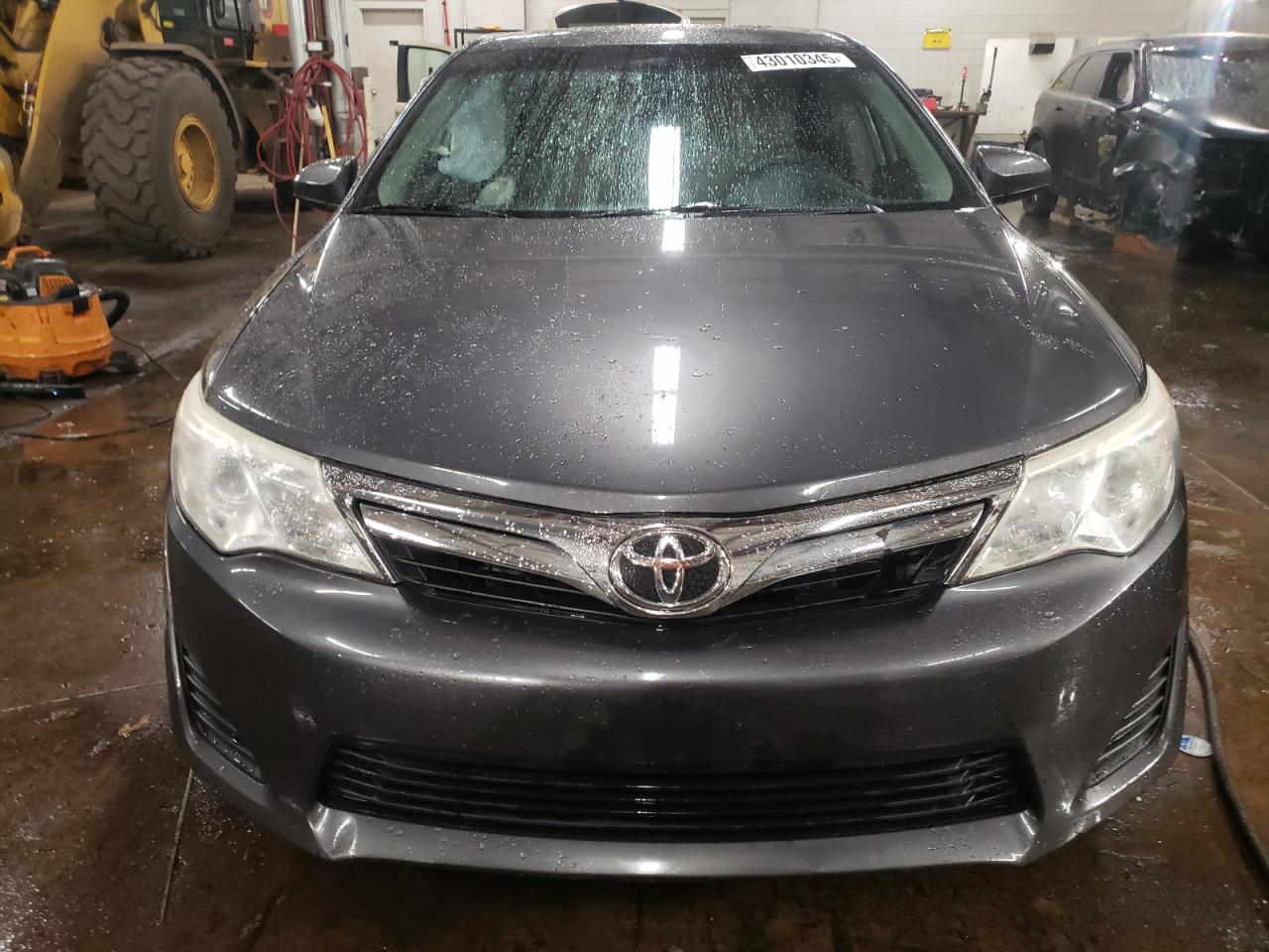 2012 Toyota Camry - Image 5