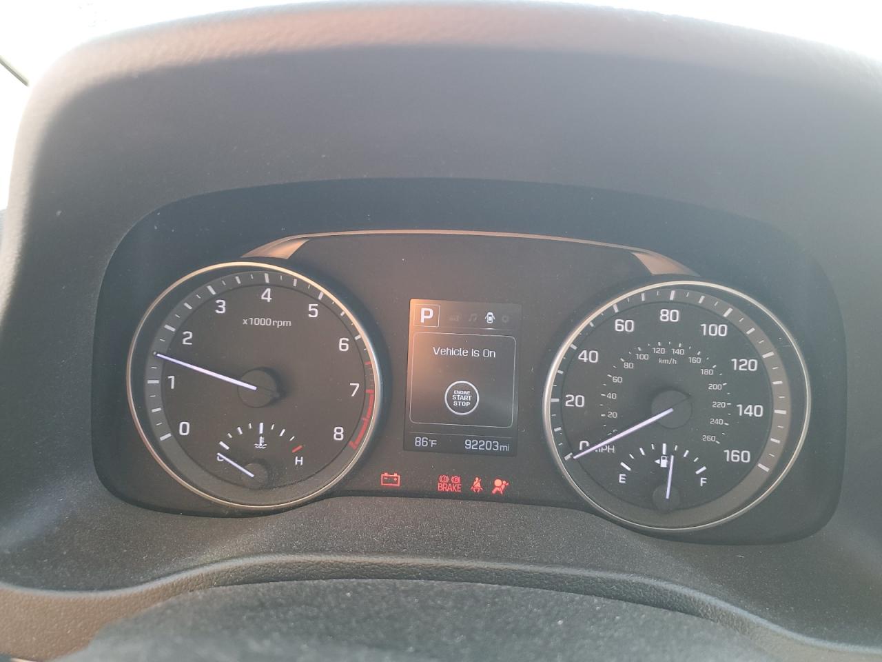 2017 Hyundai Elantra - Image 9