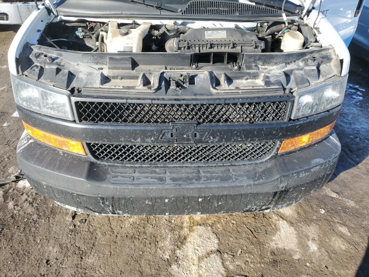 2018 Chevrolet Express G2500 VIN: 1GCWGAFP1J1183498 Lot: 88059405
