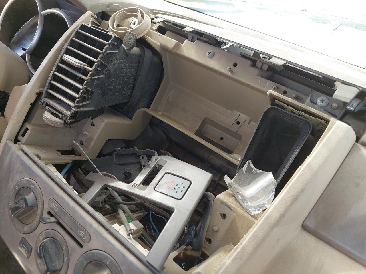 JN1CC13C78T006844 - 2008 Nissan TIIDA - #42463155