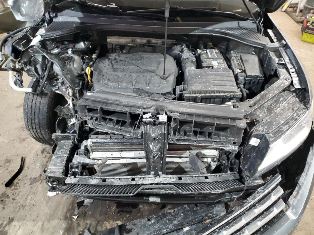 2021 Volkswagen Tiguan - Image 12