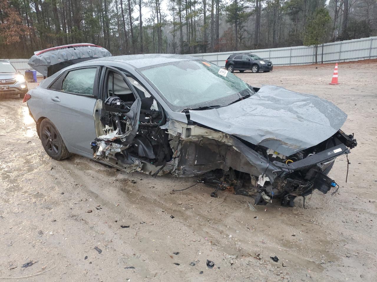 2021 Hyundai Elantra - Image 4