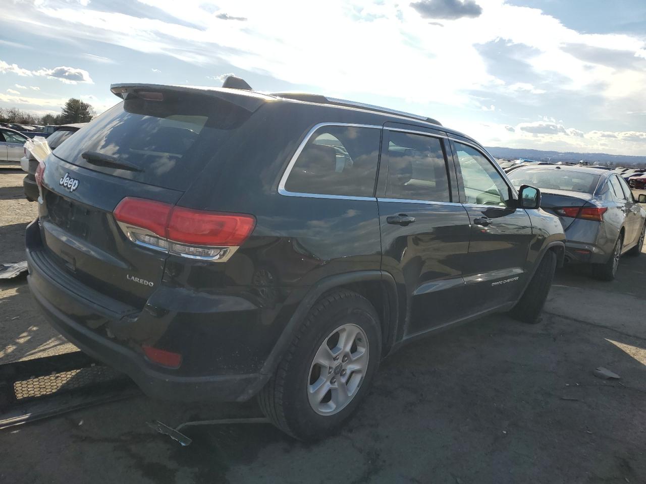 2015 Jeep Grand Cherokee - Image 3