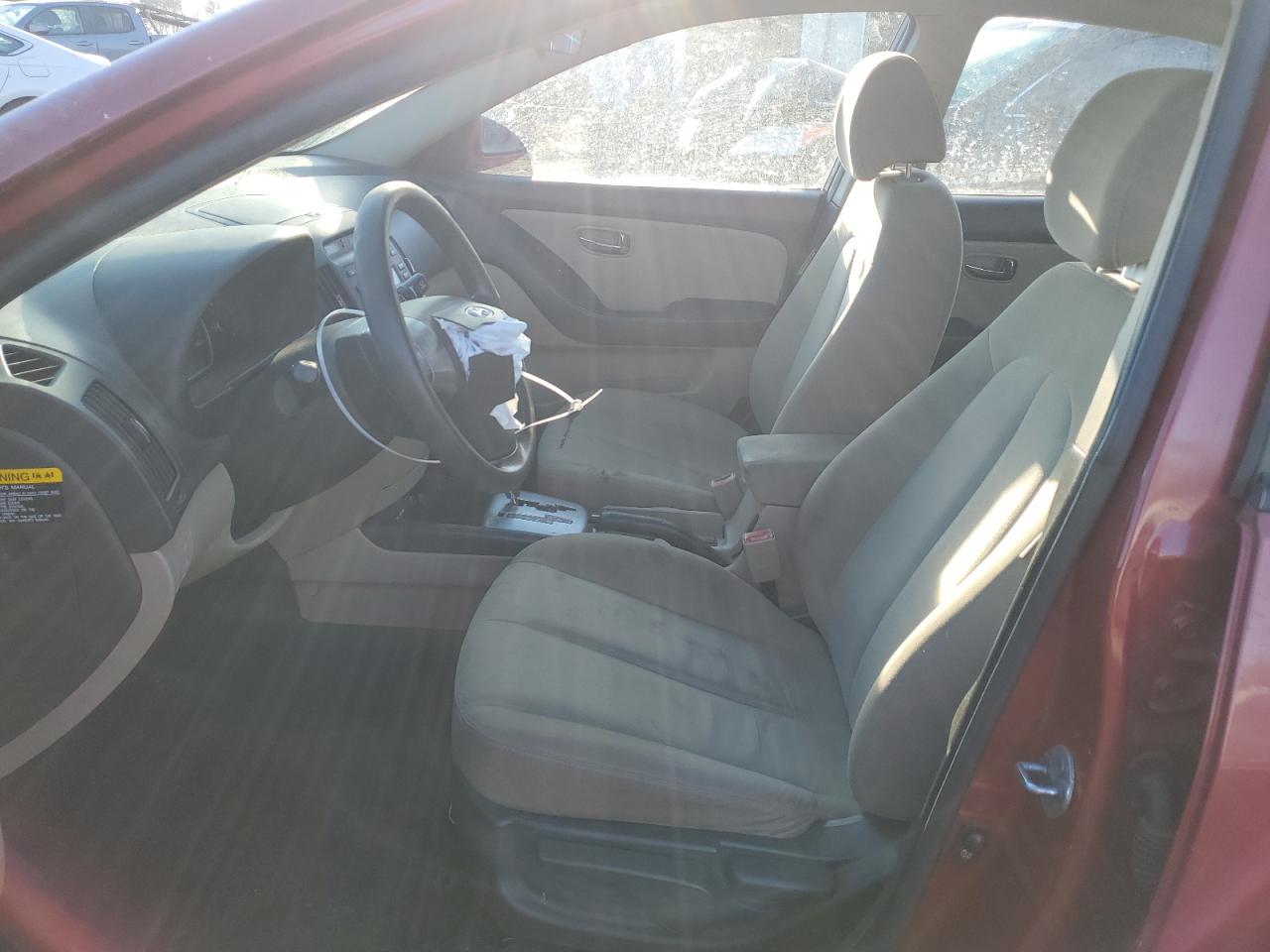2010 Hyundai Elantra - Image 7