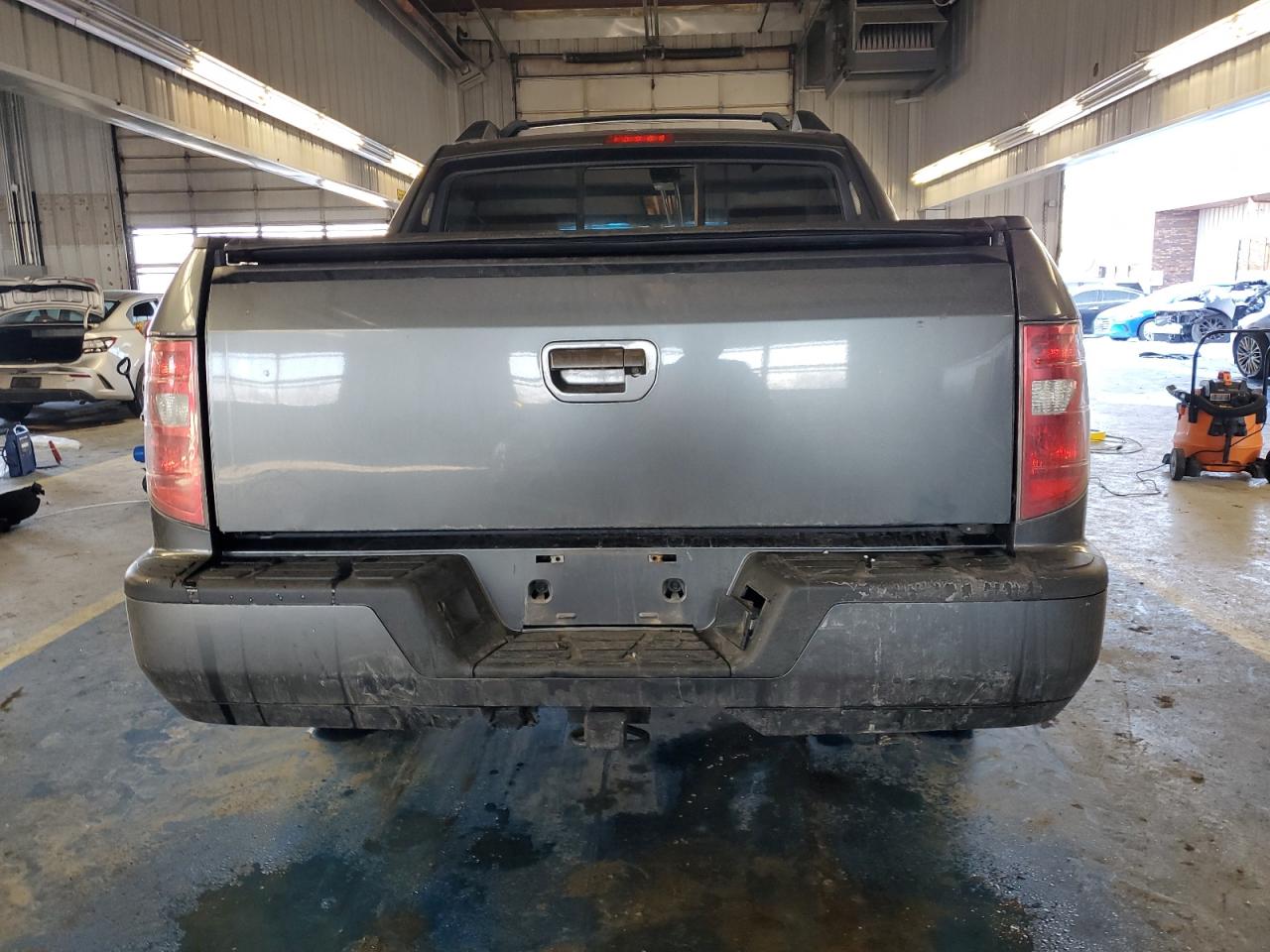 2010 Honda Ridgeline - Image 6