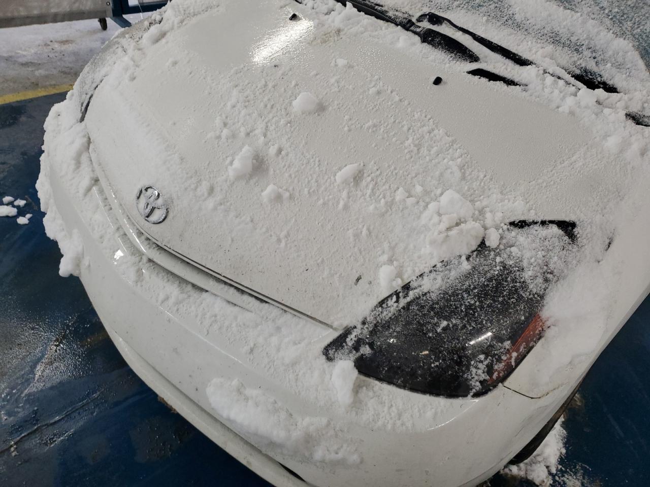 2005 Toyota Prius - Image 12