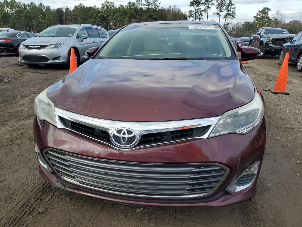 2014 Toyota Avalon - Image 5