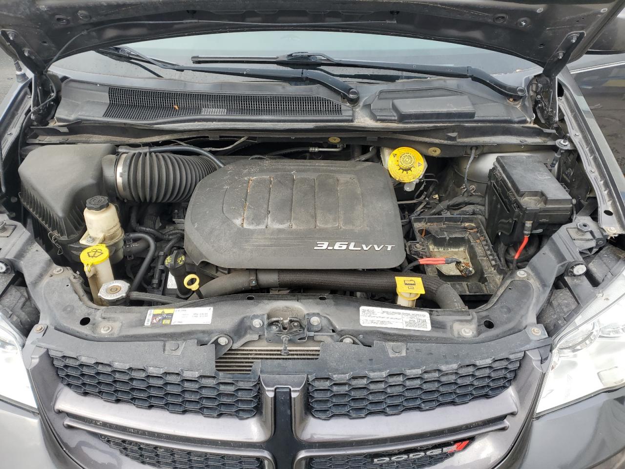 2018 Dodge Caravan - Image 12