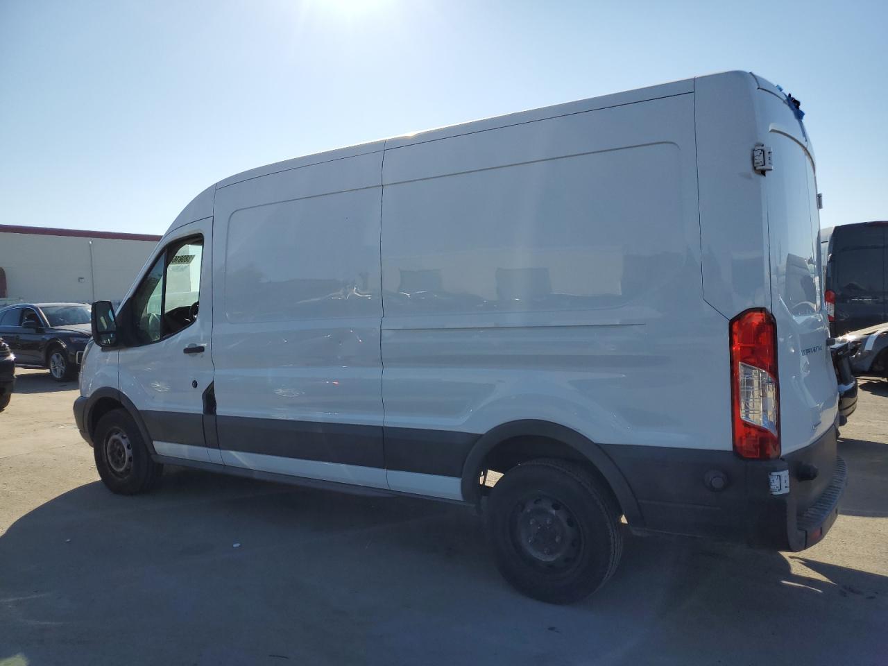 VIN 1FTBW2CG3GKB22264 2016 FORD TRANSIT no.2