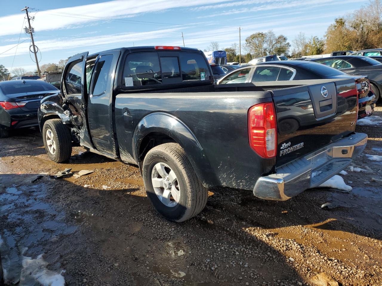 2012 Nissan Navara (Frontier) - Image 2