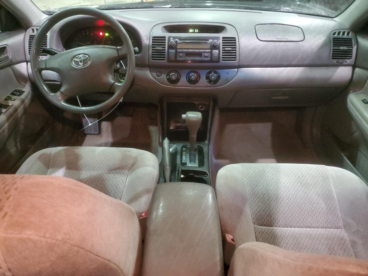 2004 Toyota Camry - Image 8