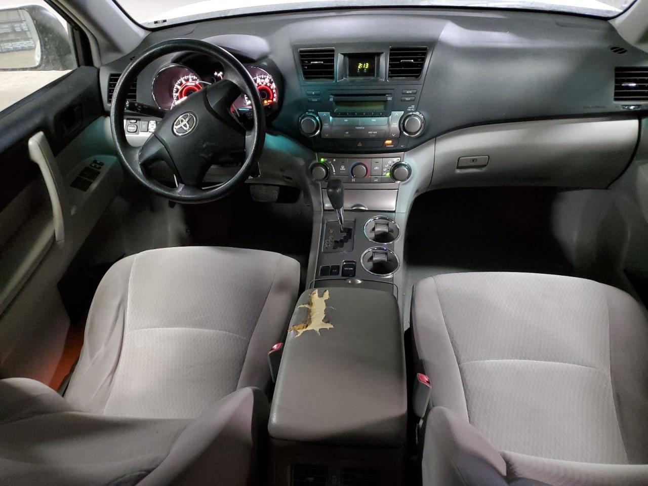 2010 Toyota Highlander - Image 8
