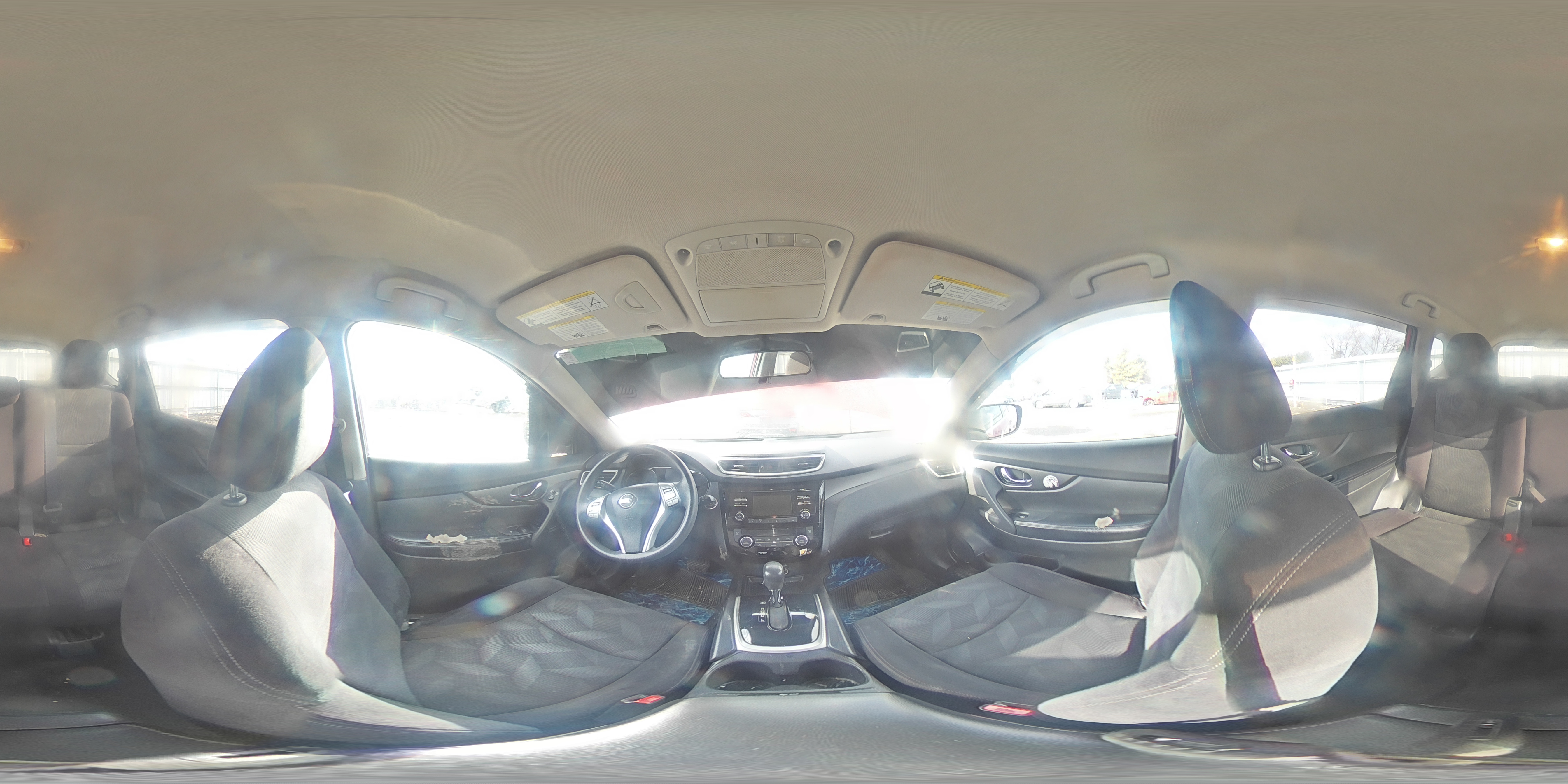 2015 Nissan Rogue - Image 13