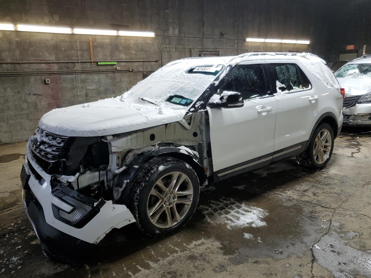 2016 Ford Explorer - Image 1