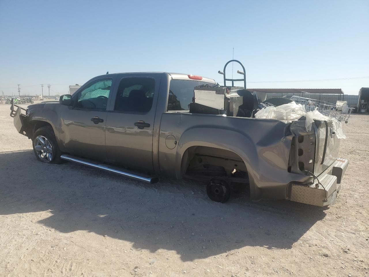2013 GMC Sierra - Image 2