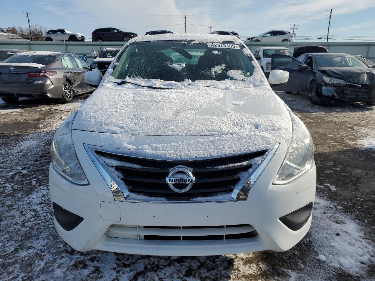 2019 Nissan Versa - Image 5