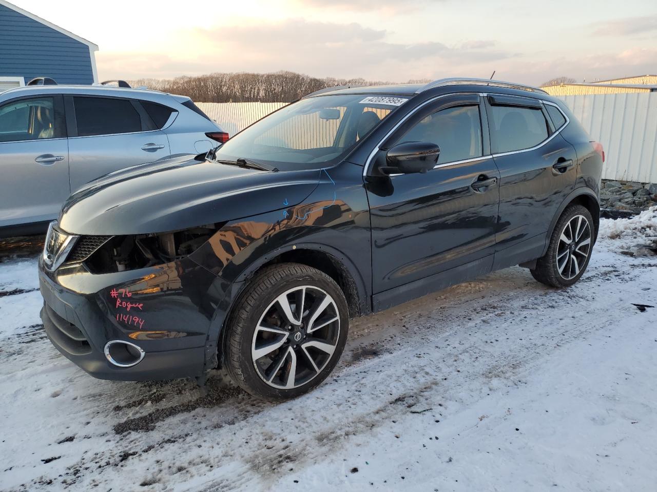 2018 Nissan Rogue - Image 1