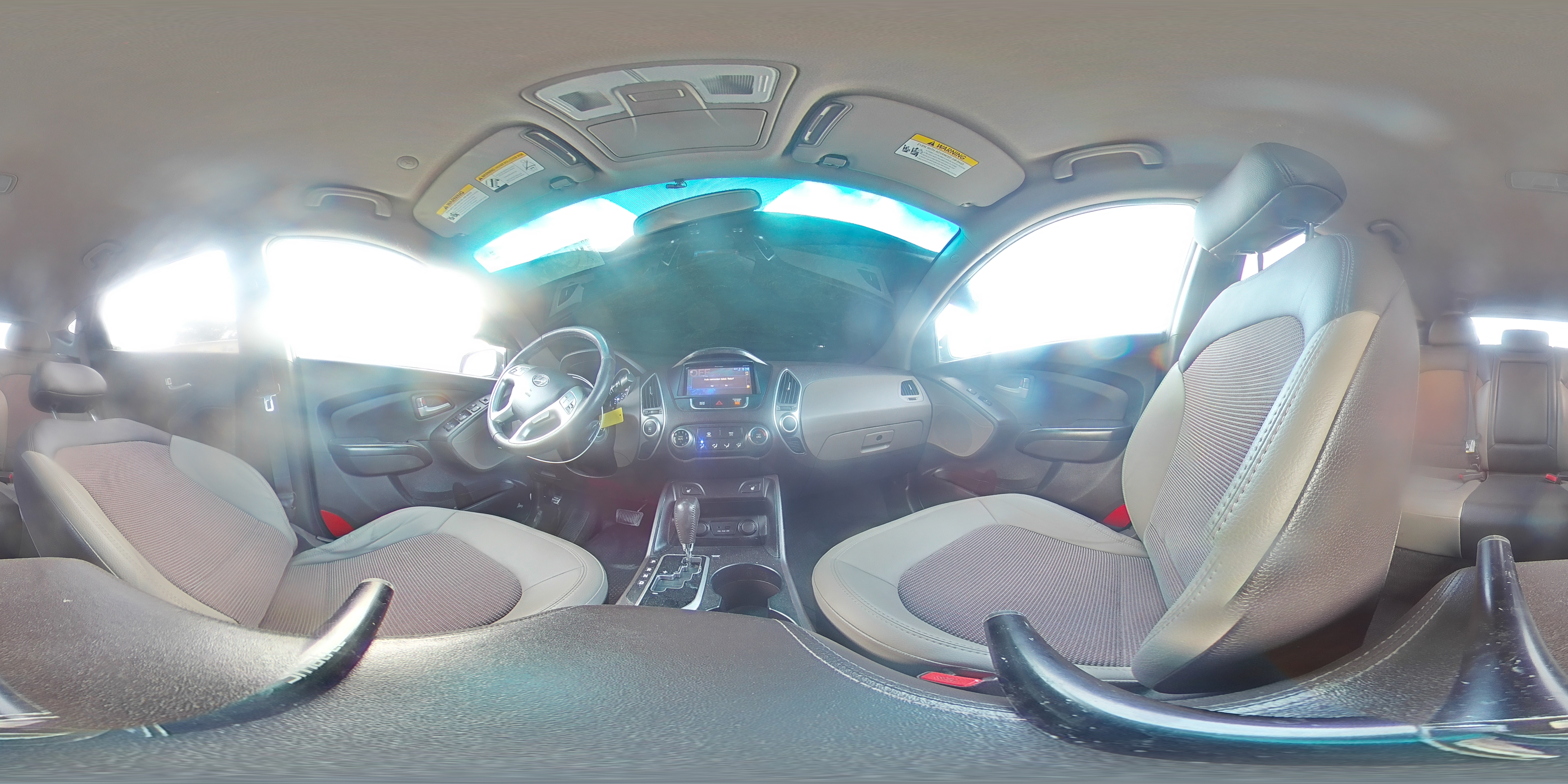 2013 Hyundai Tucson - Image 14