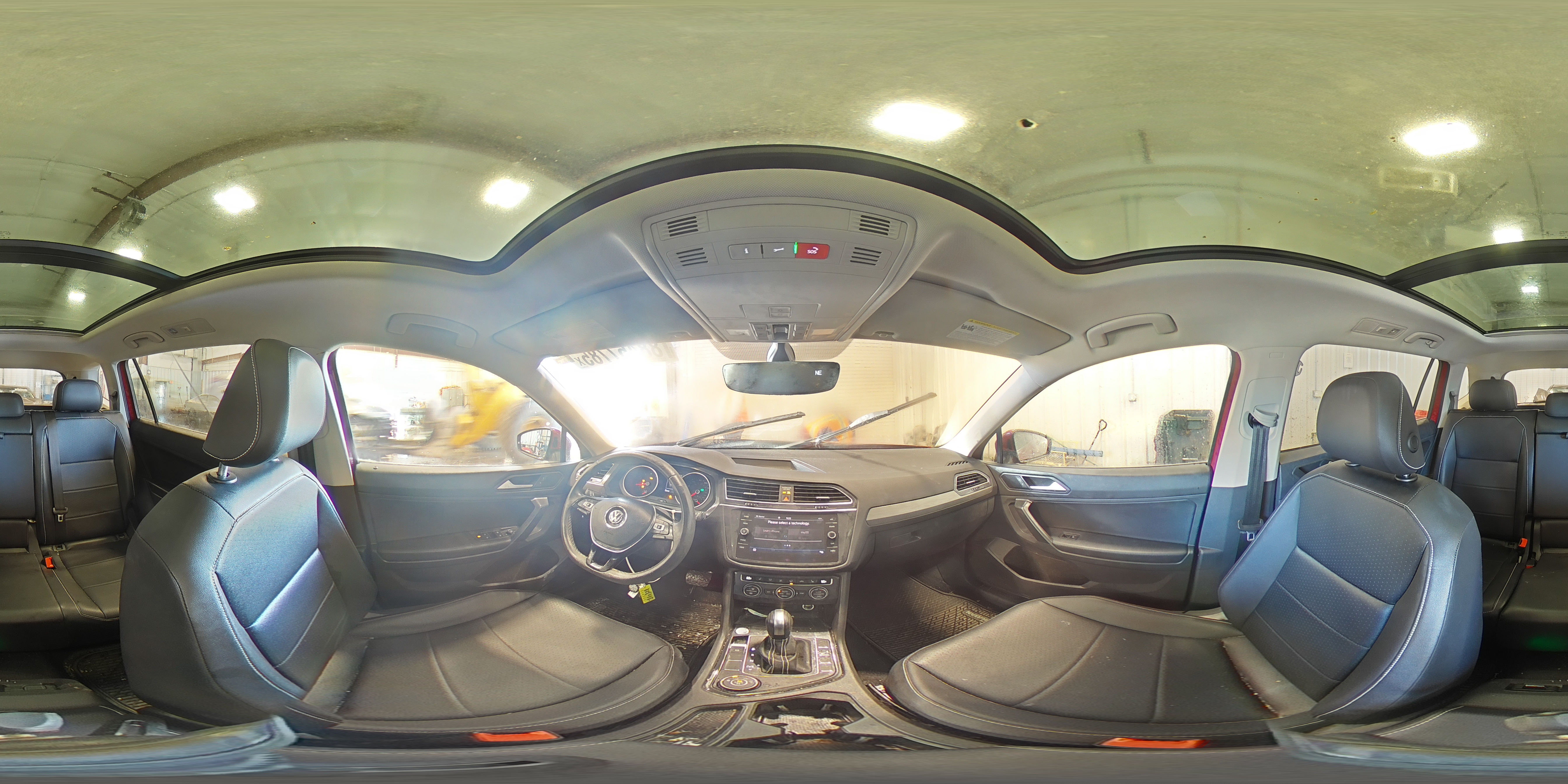 2021 Volkswagen Tiguan - Image 15
