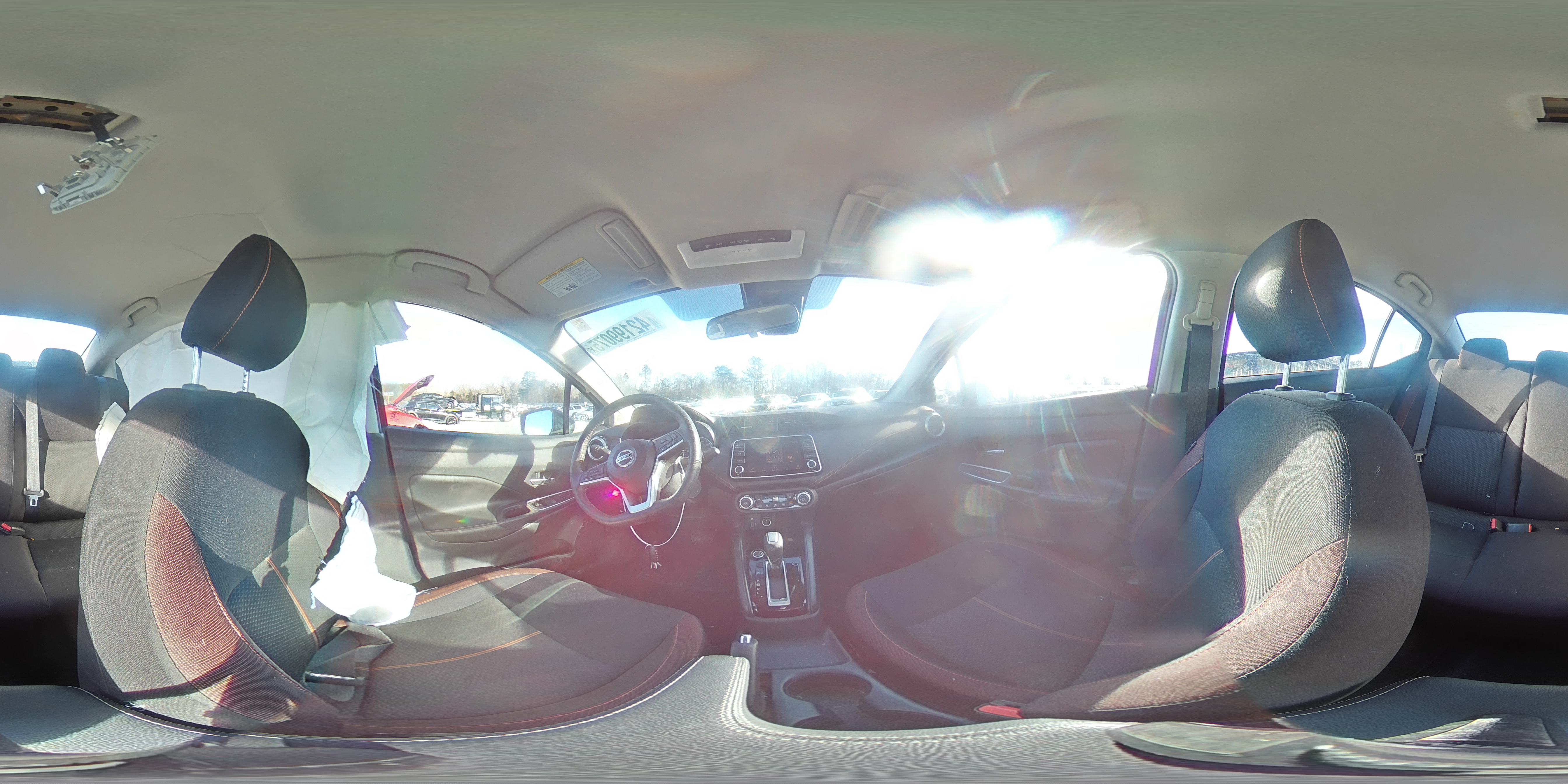 2021 Nissan Versa - Image 12