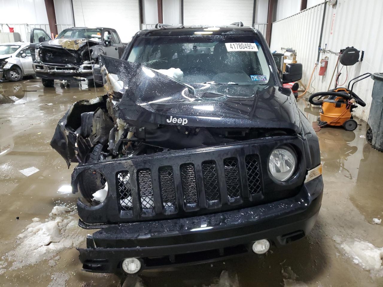 2014 Jeep Liberty (Patriot) - Image 5
