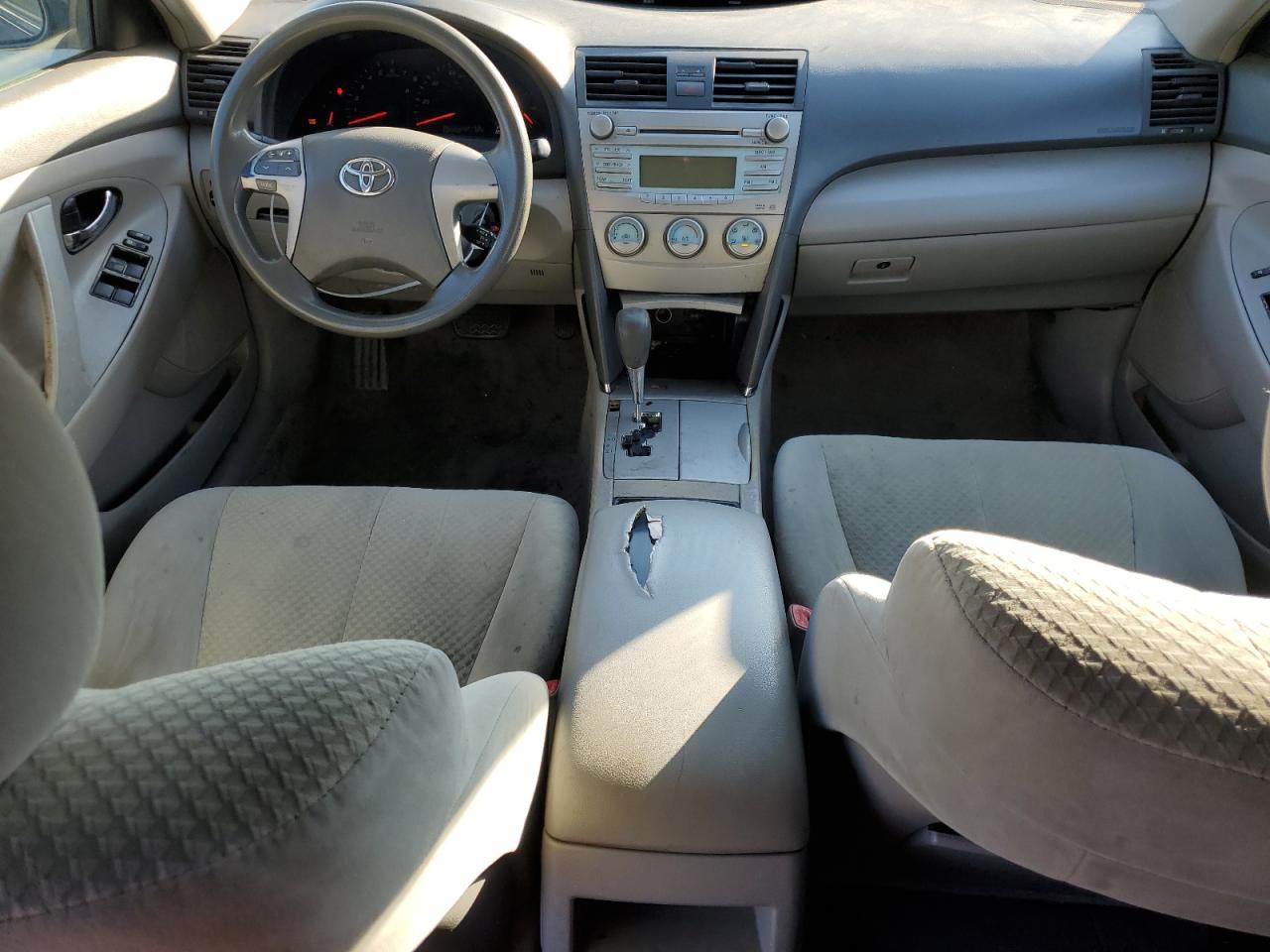 2009 Toyota Camry - Image 8
