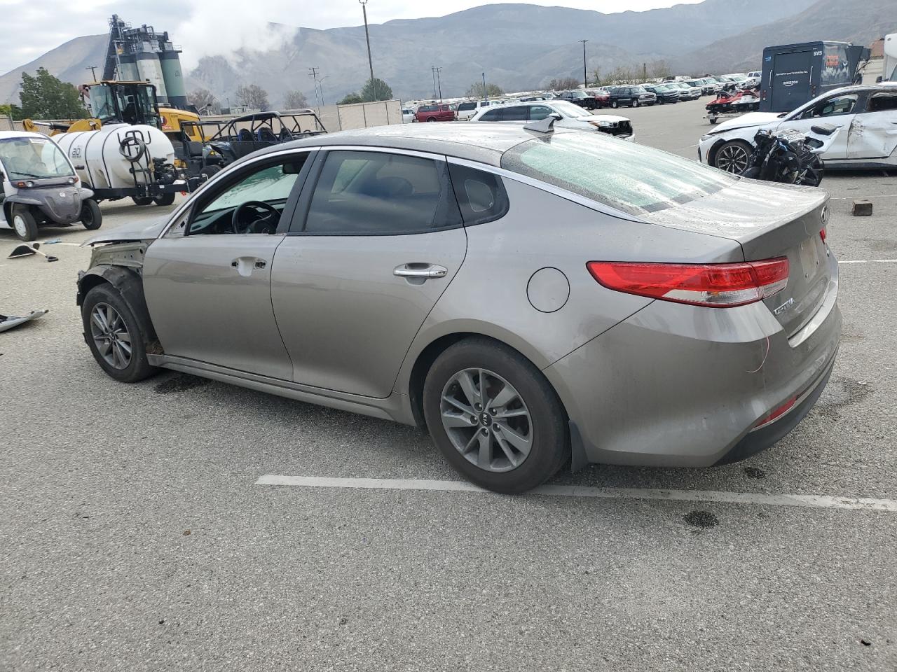 2016 Kia Optima - Image 2