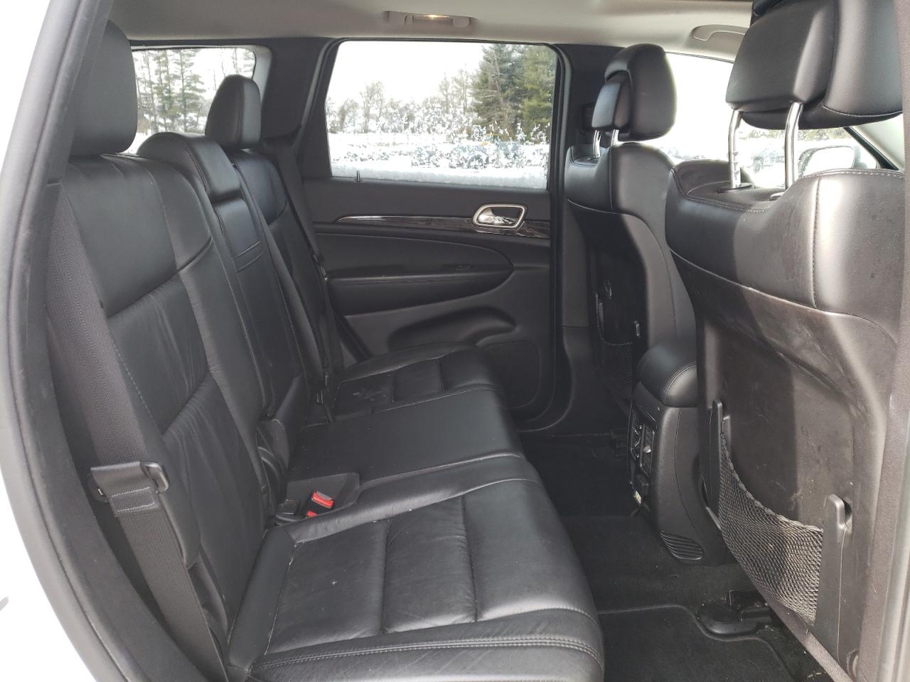 2012 Jeep Grand Cherokee - Image 11